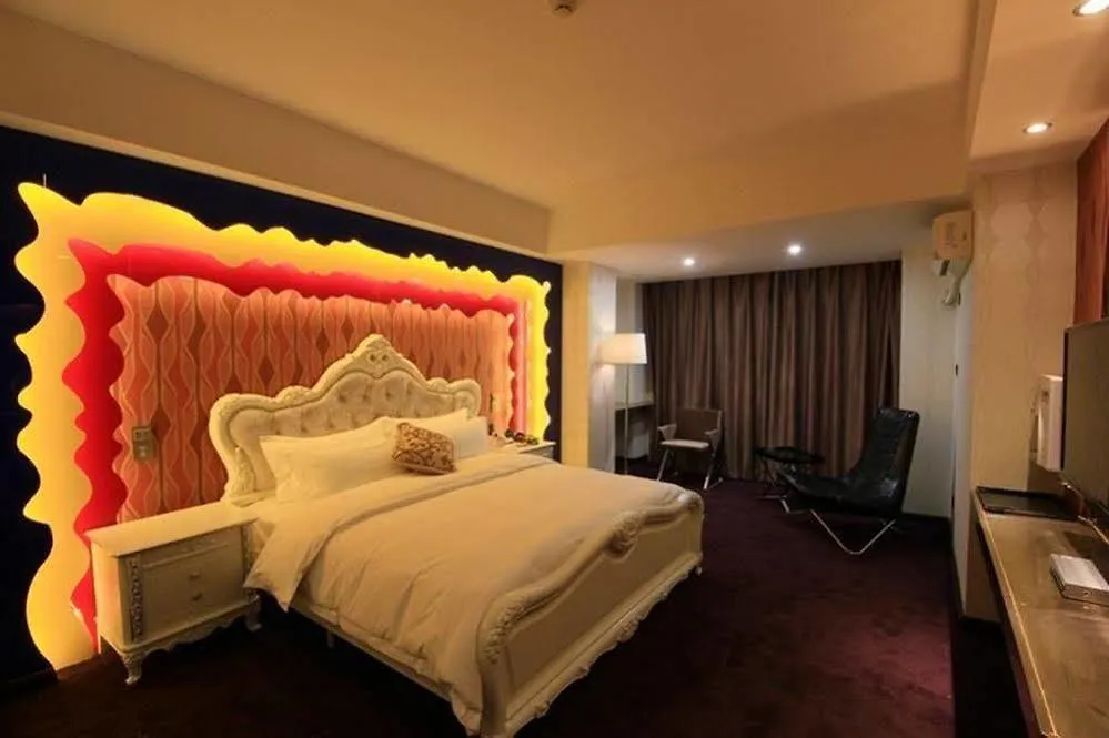 Luoyang Mubin Business Hotel 古城镇