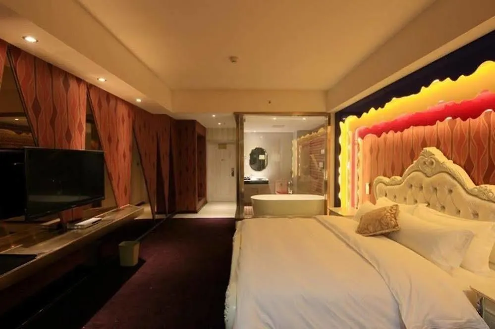 Luoyang Mubin Business Hotel 古城镇